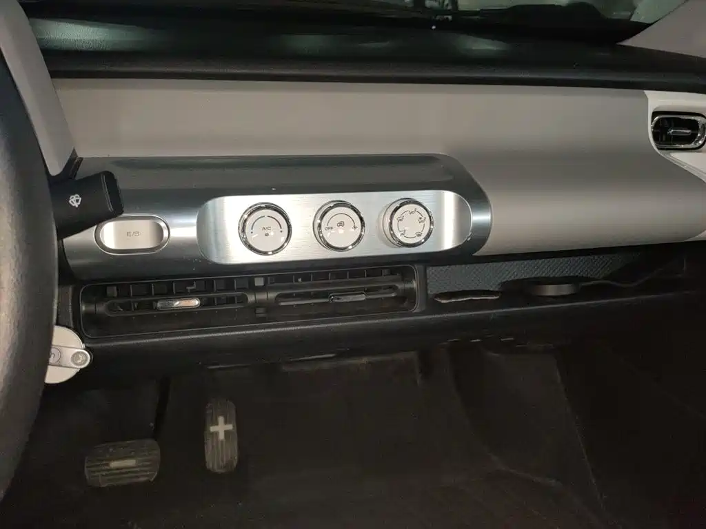 Wuling Motors Wuling Air ev 2024 2023 Model 4-Seater Standard Edition