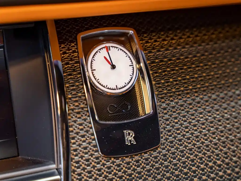 Rolls-Royce Wraith 2018 6.6T Black Badge фото 16