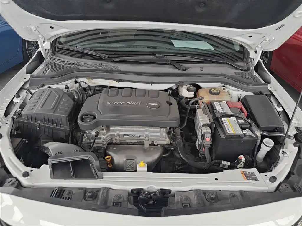 CHEVROLET CRUZE