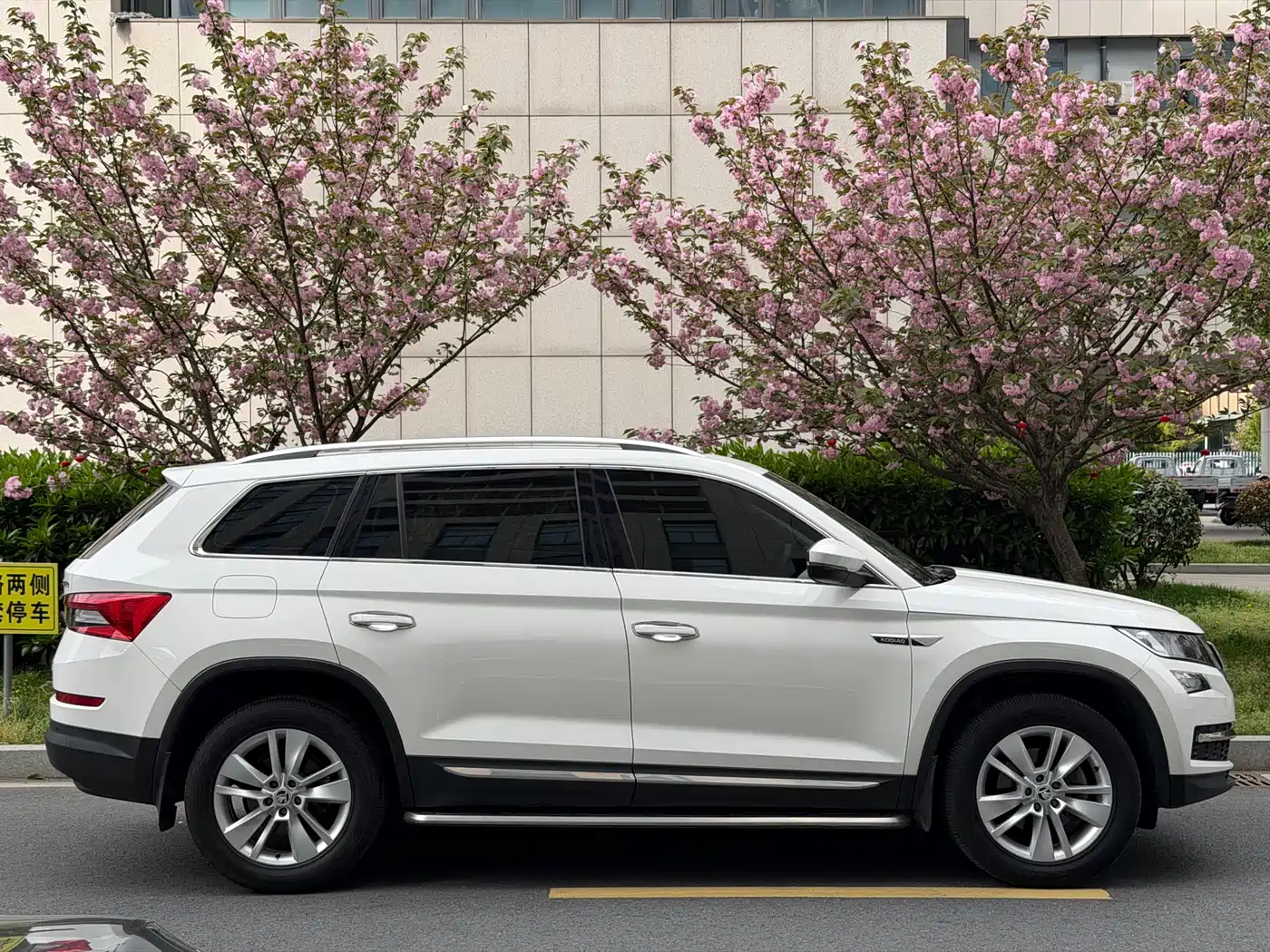 Škoda Kodiaq 2018 Facelift TSI330 5-seat 2WD Comfort Edition фото 8