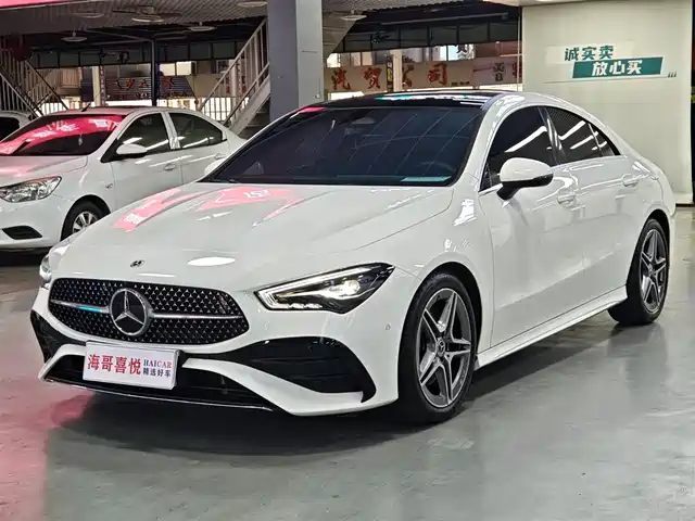MERCEDES-BENZ CLA