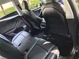 Photo 13 - Tesla Model Y