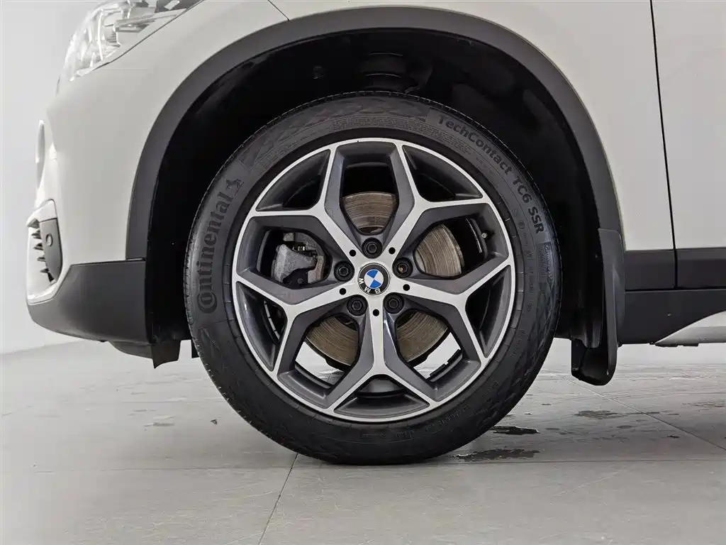 BMW X1 2018 xDrive20Li Premium Model фото 17