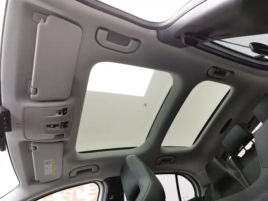 Mercedes-Benz GLA 2017 GLA 200 Dynamic фото 14