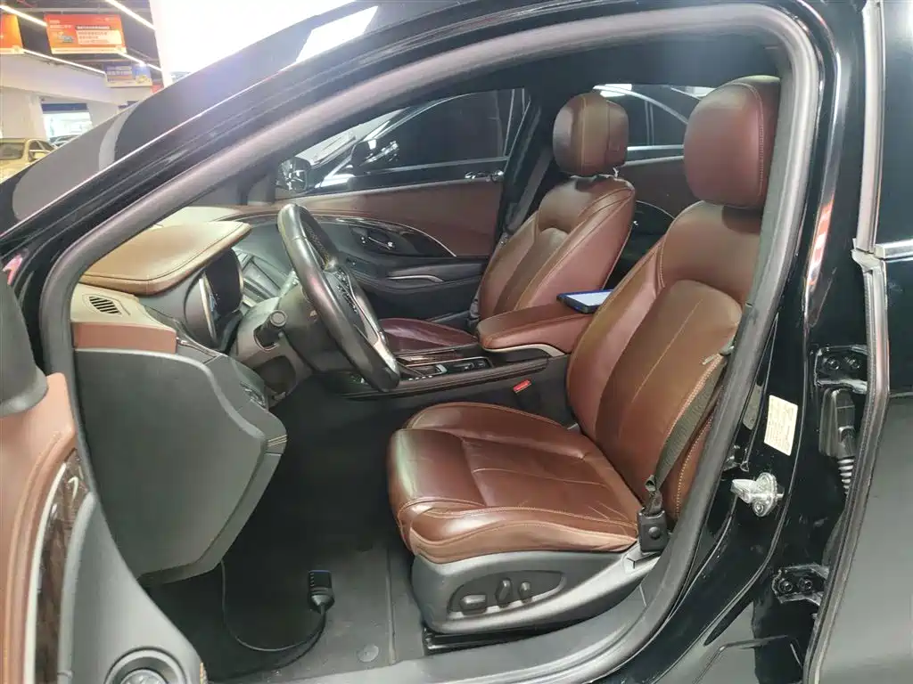 Buick LaCrosse 2013 2.4L SIDI Elite Comfort фото 11