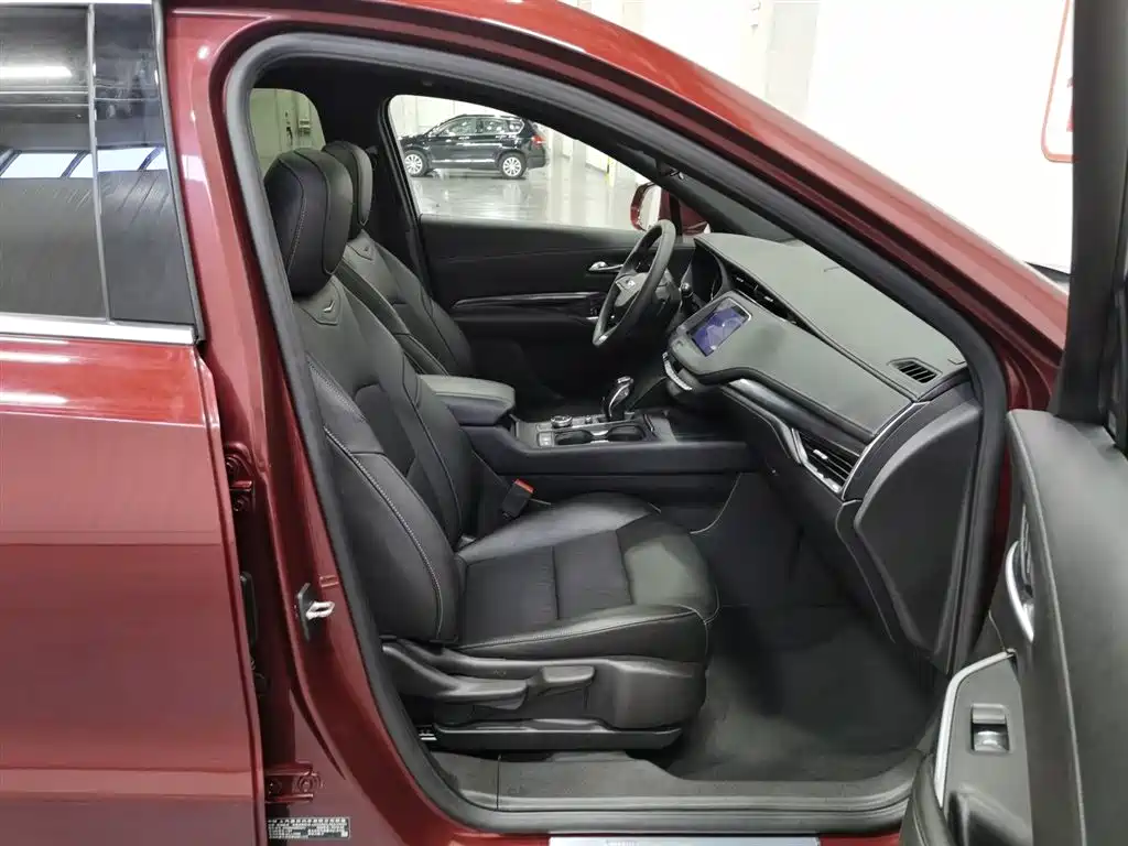 Cadillac XT4 2018 Model 28T 2WD Technology фото 23