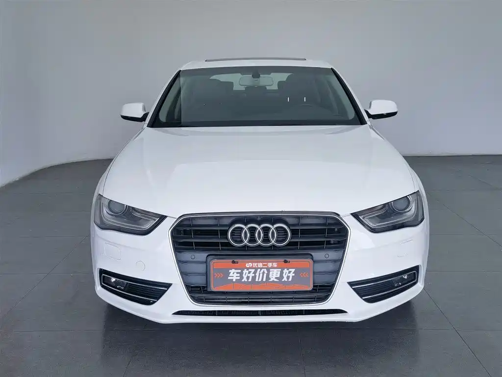 Audi A4L 2015 35 TFSI Auto Comfort фото 3