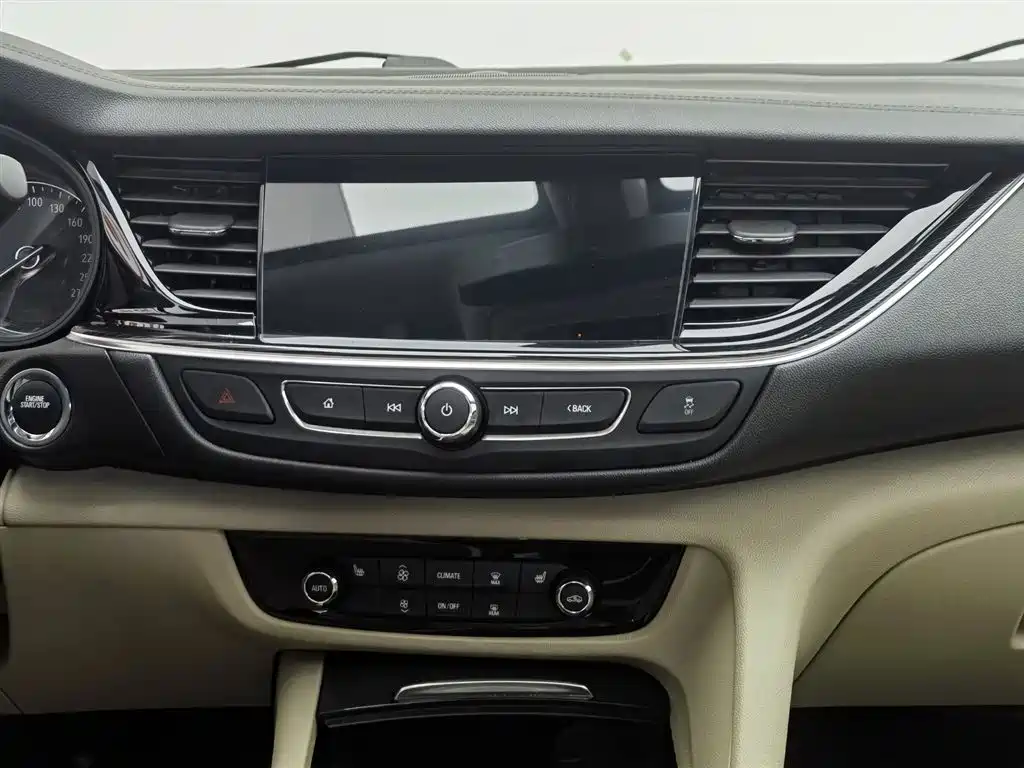 Buick Regal 2021 552T Elite фото 12
