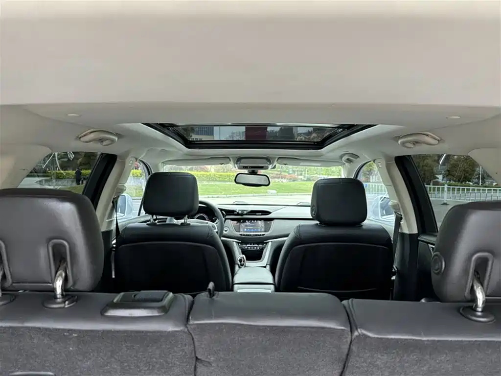 Cadillac XT5 2017 Anniversary Edition 28T 4WD Luxury фото 13