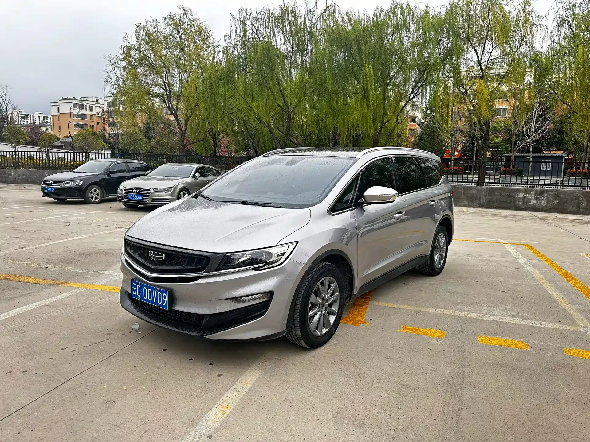 Фото 1 - Geely Jiaji