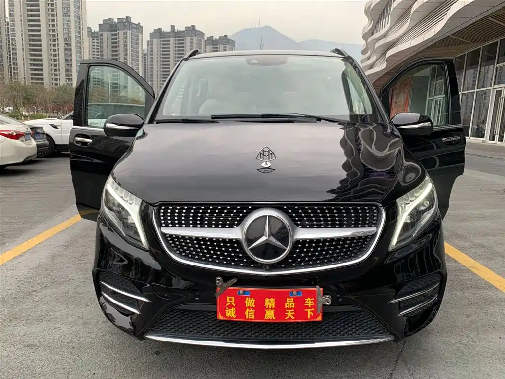 MERCEDES-BENZ V CLASS