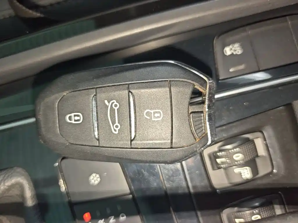 Peugeot 508 2016 2015 1.6THP Auto Excellence Edition