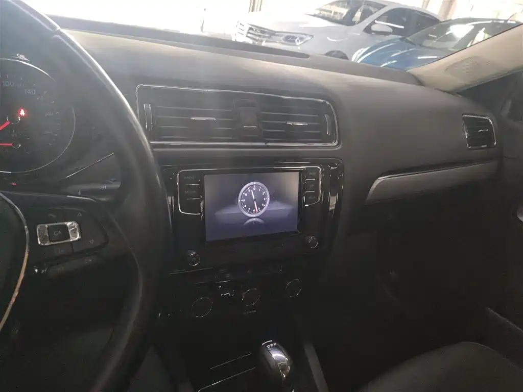 Volkswagen Sagitar 2018 280TSI DSG Spark Edition фото 6