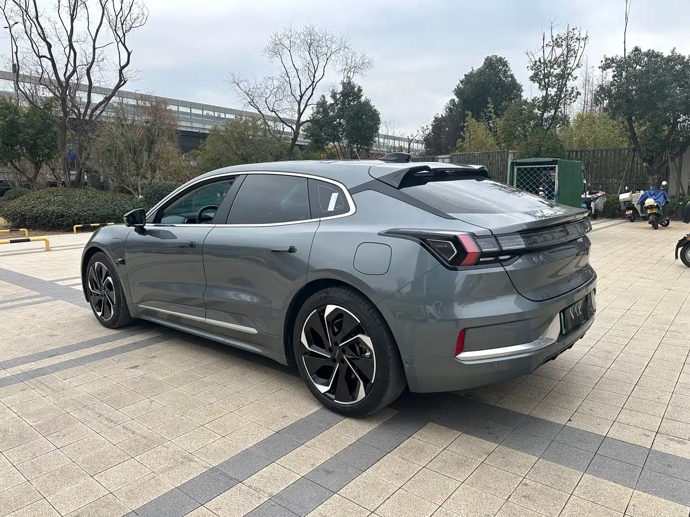 ZEEKR EXTREME KRYPTON 001