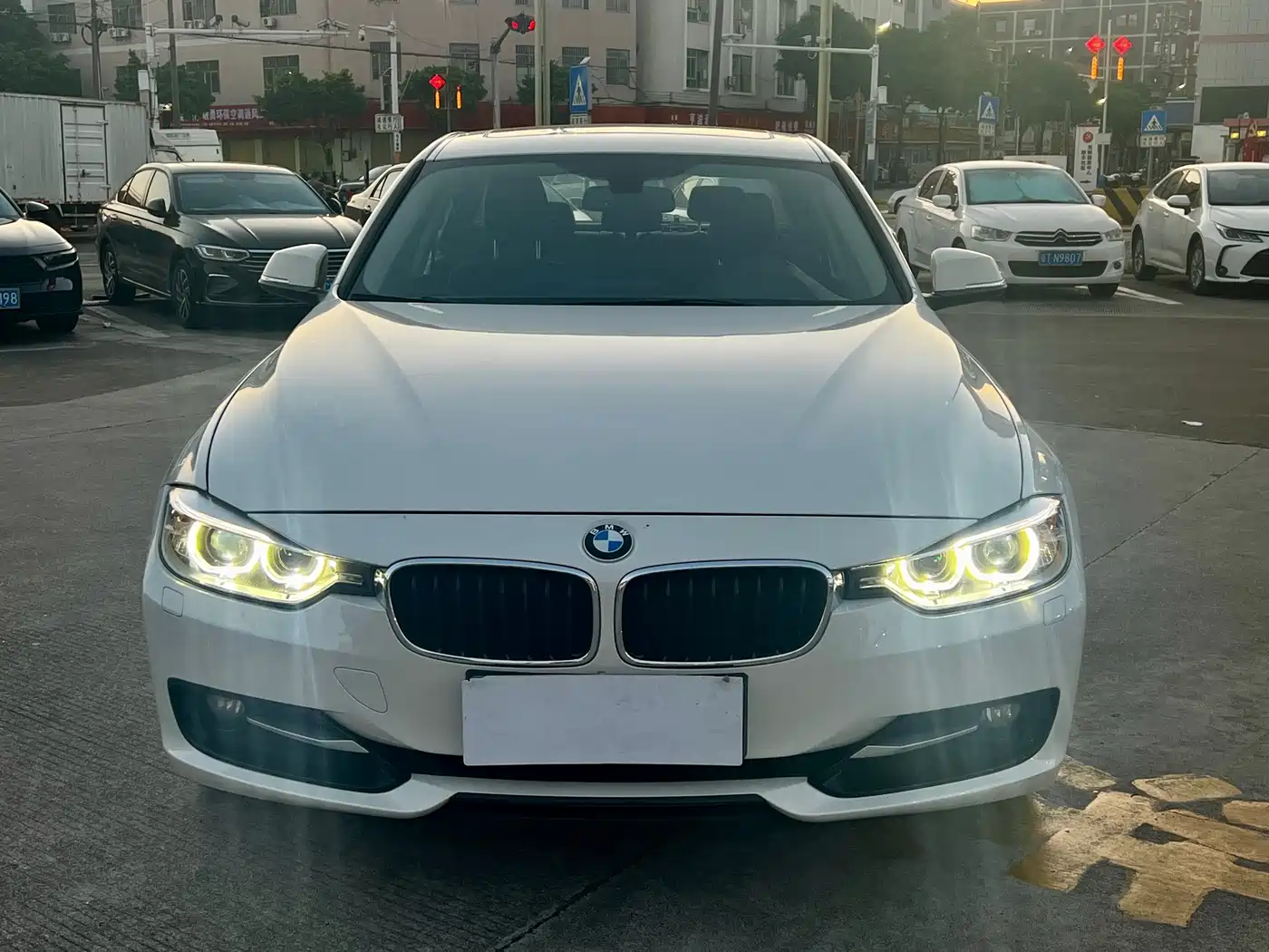 Фото 2 - BMW 3 Series