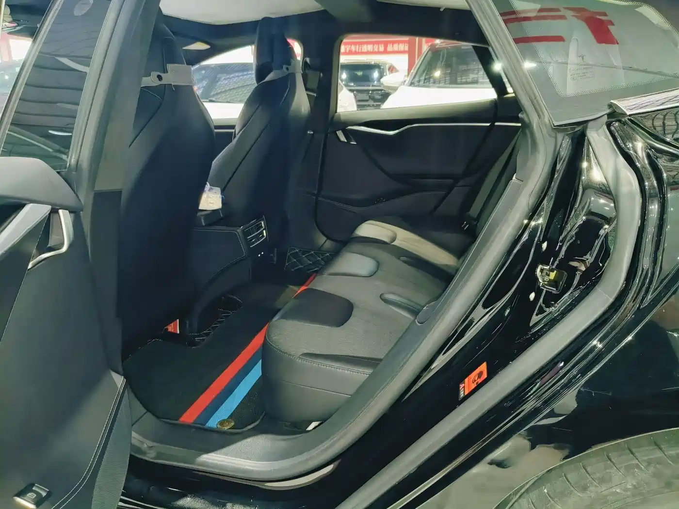 TESLA MODEL S