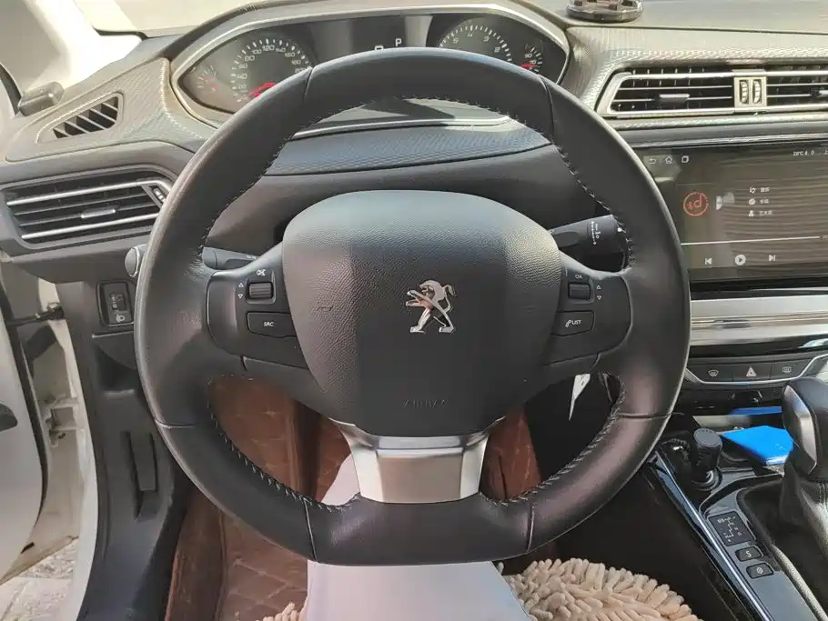 Photo 15 - Peugeot 308