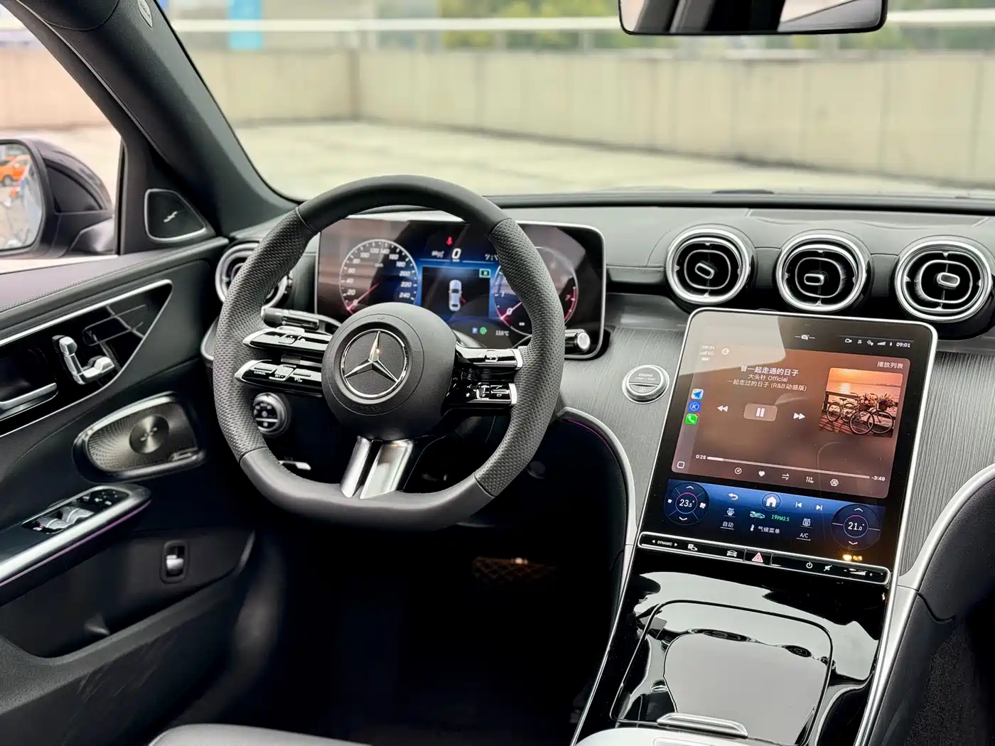 Mercedes-Benz C-Class 2023 C 260 L Night Edition Sport фото 9