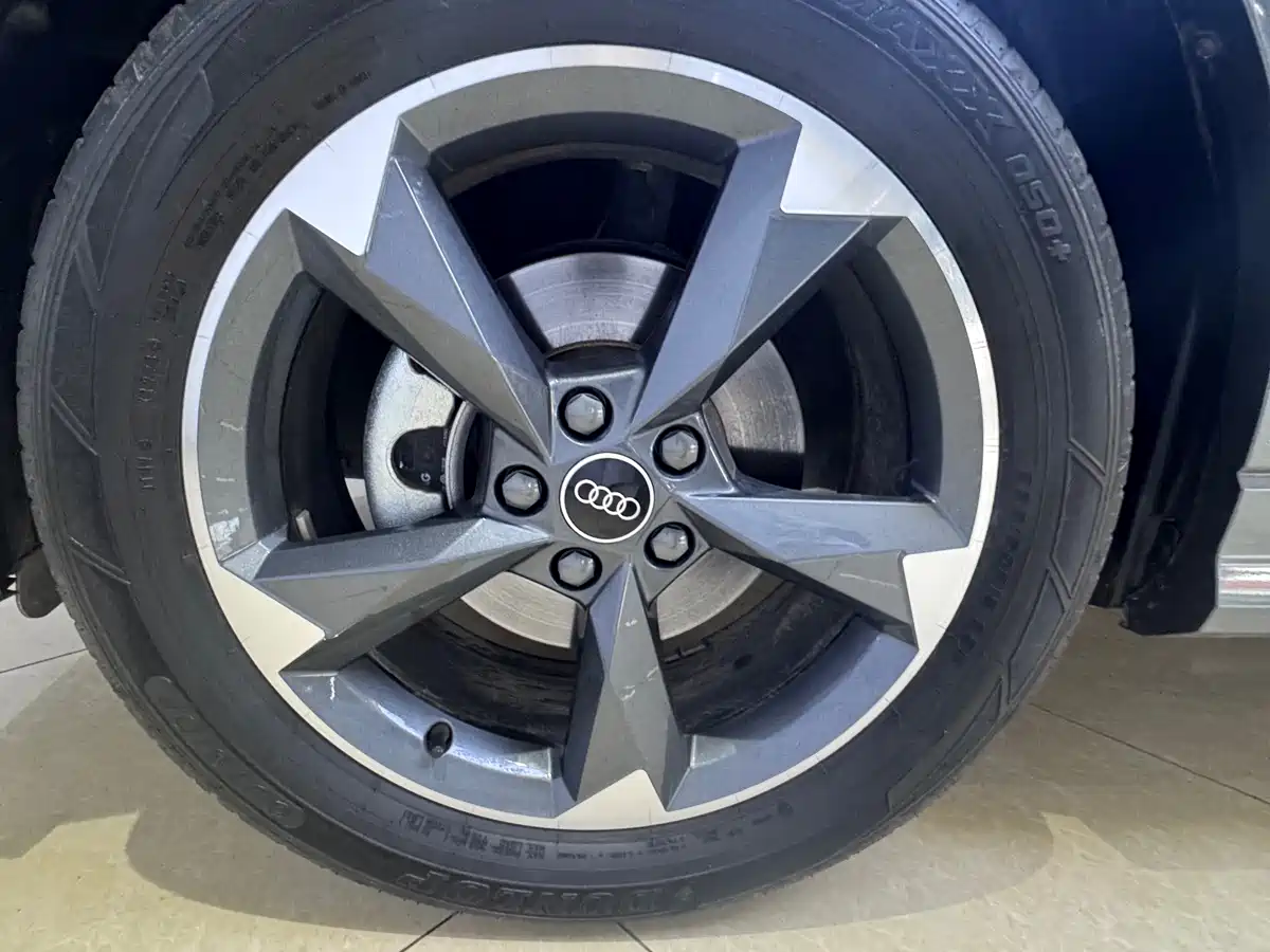 Audi Q3 2023 35 TFSI Fashion Dynamic (1.4T) фото 25