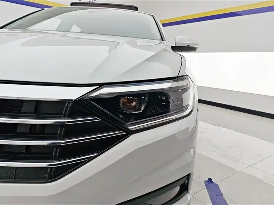 Volkswagen Sagitar 2022 280TSI DSG Surpassing Edition фото 5