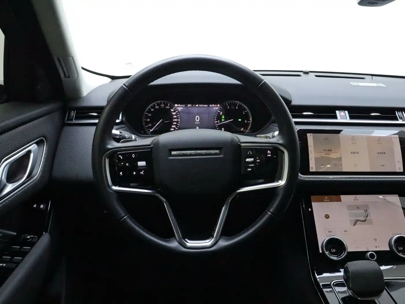 Photo 14 - Land Rover Range Rover Velar