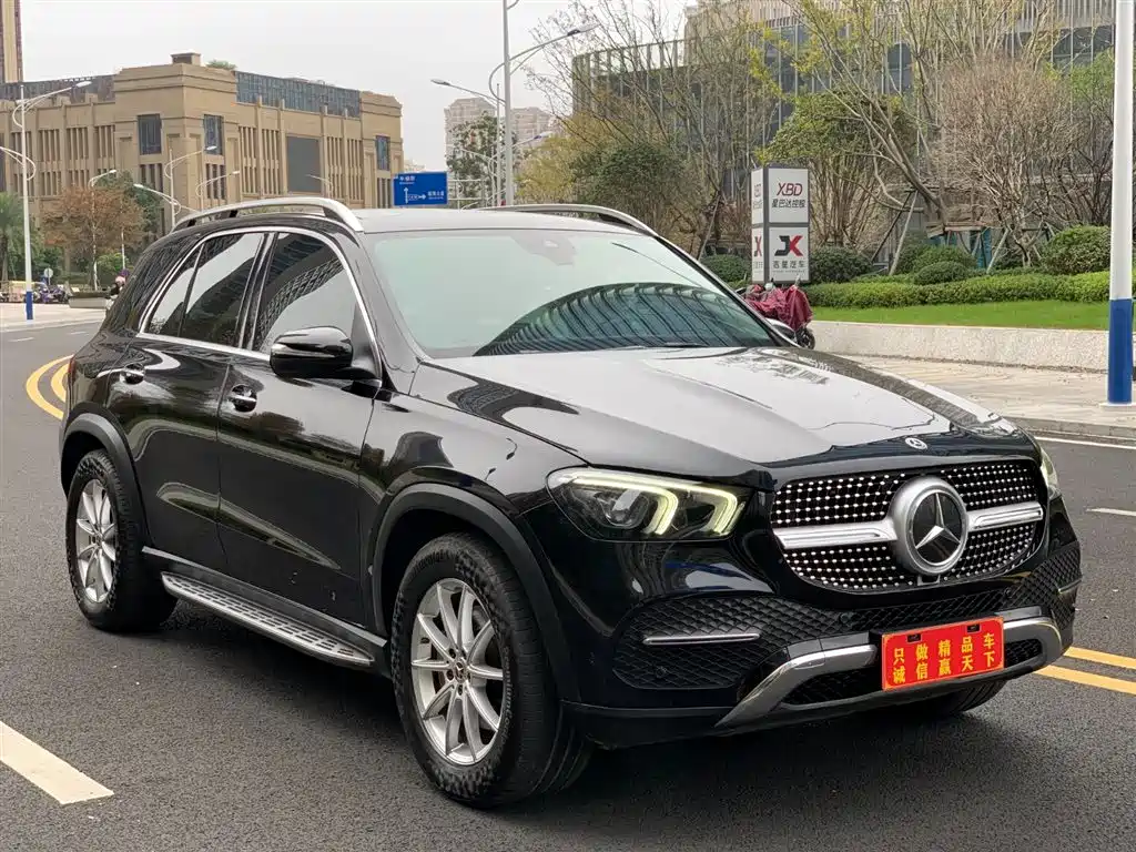 Mercedes-Benz GLE 2022 GLE 350 4MATIC Fashion фото 3