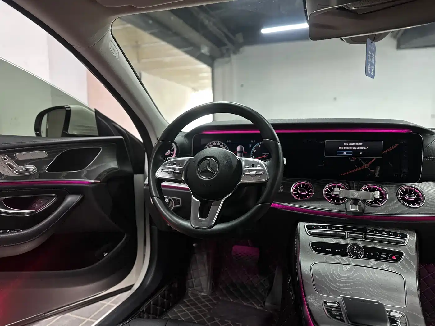 MERCEDES-BENZ CLS