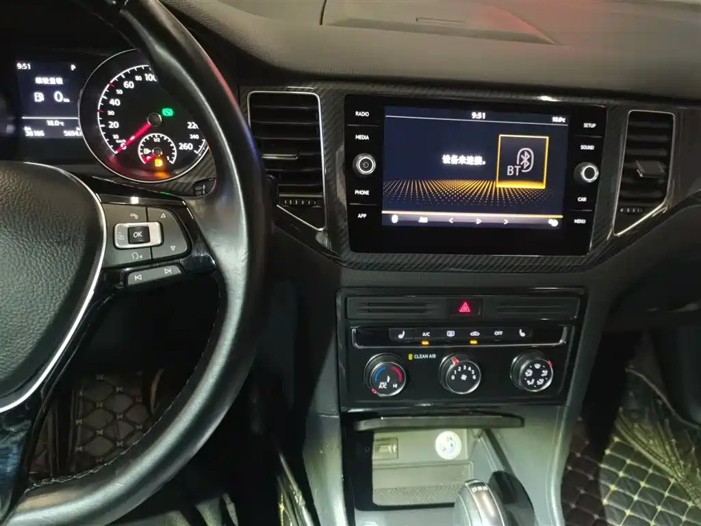 Volkswagen Golf Sportsvan 2018 230TSI Automatic Luxury фото 13