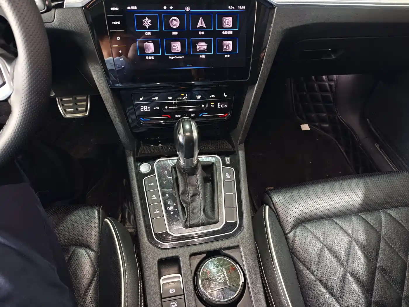 VOLKSWAGEN MAGOTAN GTE PLUG IN HYBRID