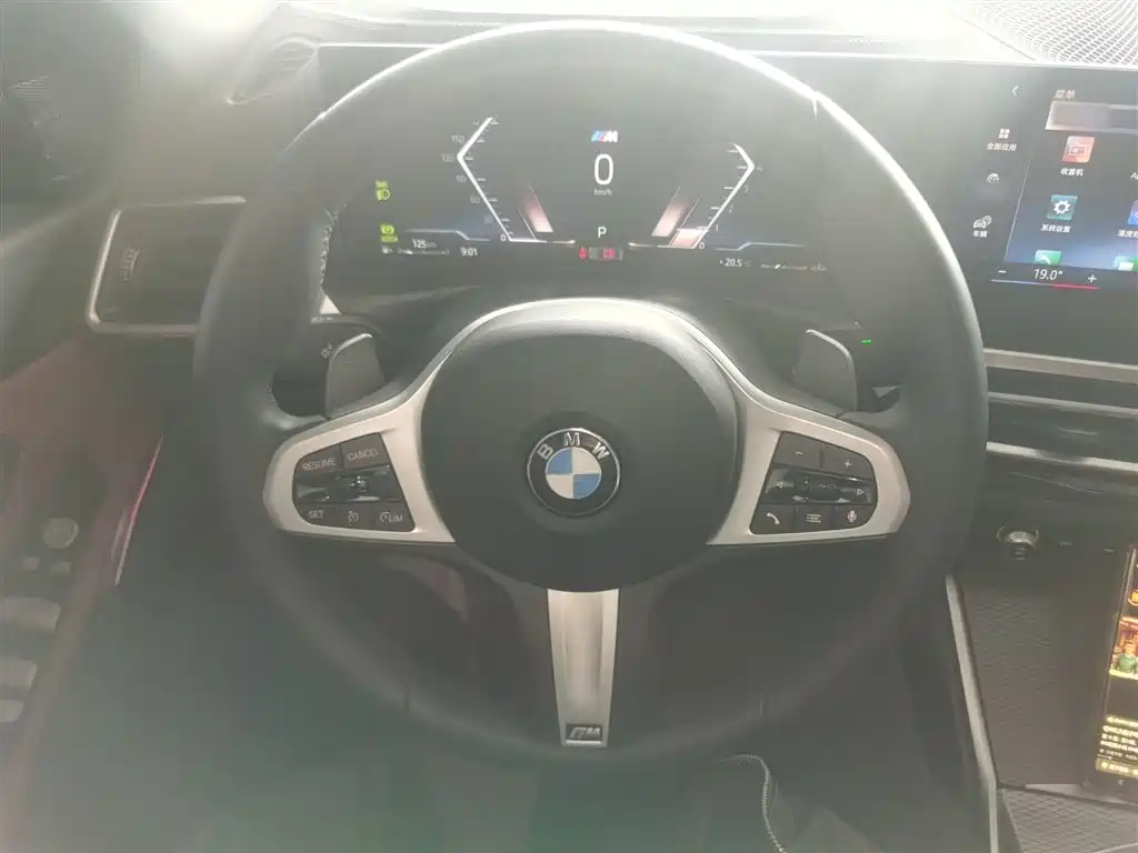 BMW 3 Series 2024 325i M Sport Shadowline Package фото 4