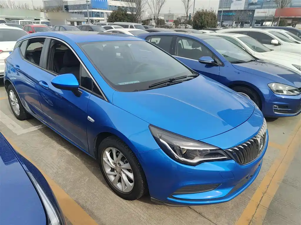 Buick Verano 2016 Hatchback 15S Auto Progressive фото 4