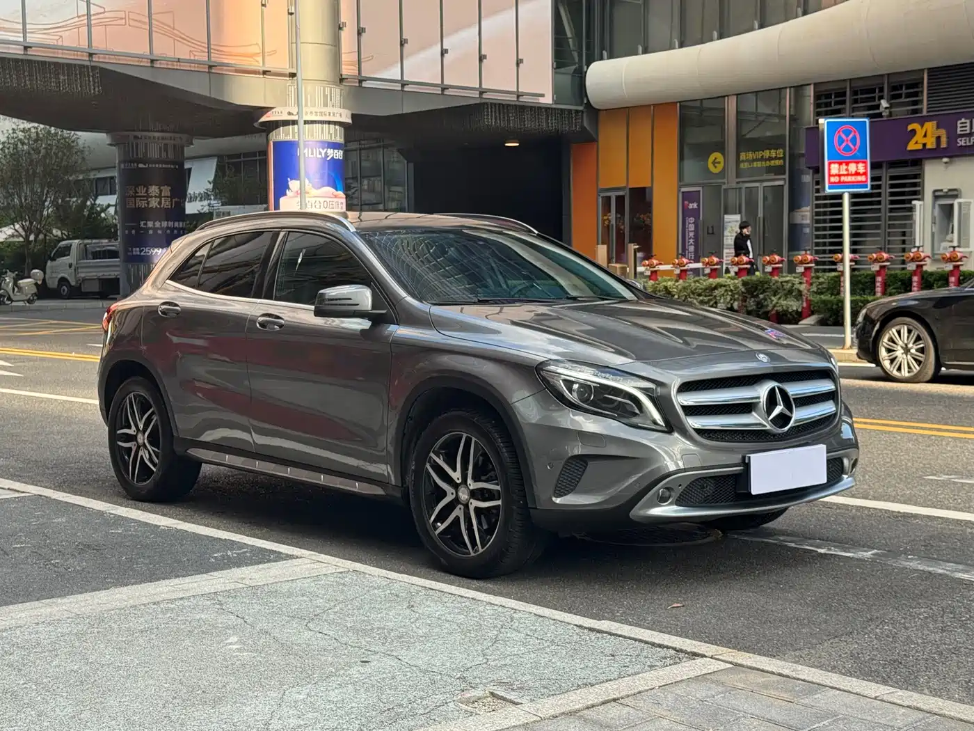 Mercedes-Benz GLA 2016 GLA 220 4MATIC Fashion фото 3
