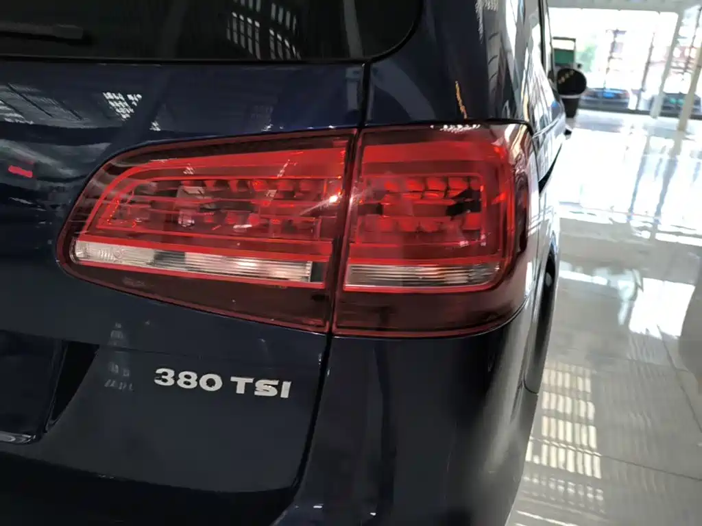 Volkswagen Sharan 2019 2018 Facelift 380TSI Comfort 6-seater
