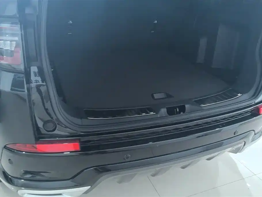 Land Rover Discovery Sport 2023 249PS R-Dynamic S Performance Version фото 4