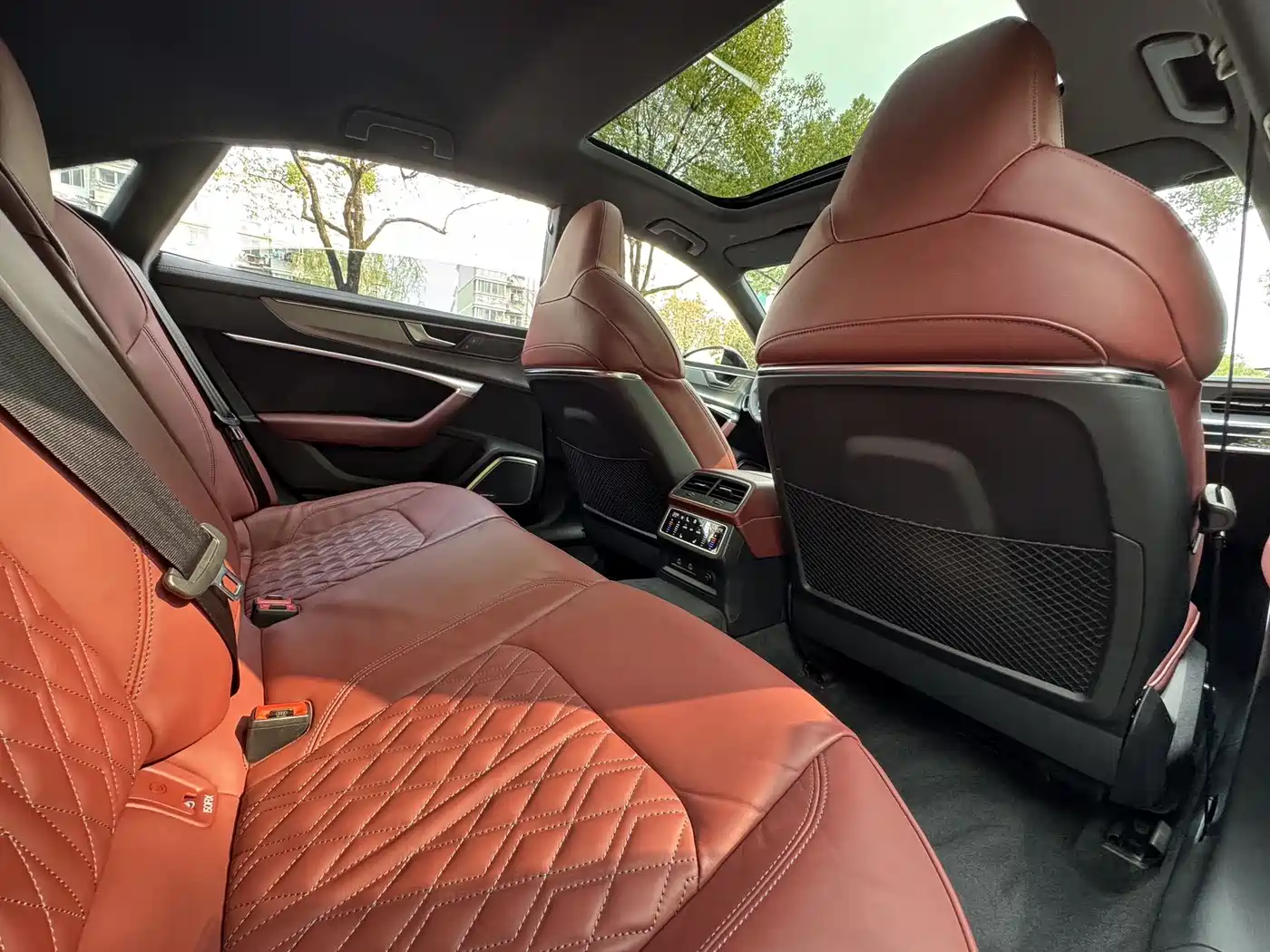 Audi A7L 2024 45 TFSI quattro S-line Black Warrior Edition фото 17