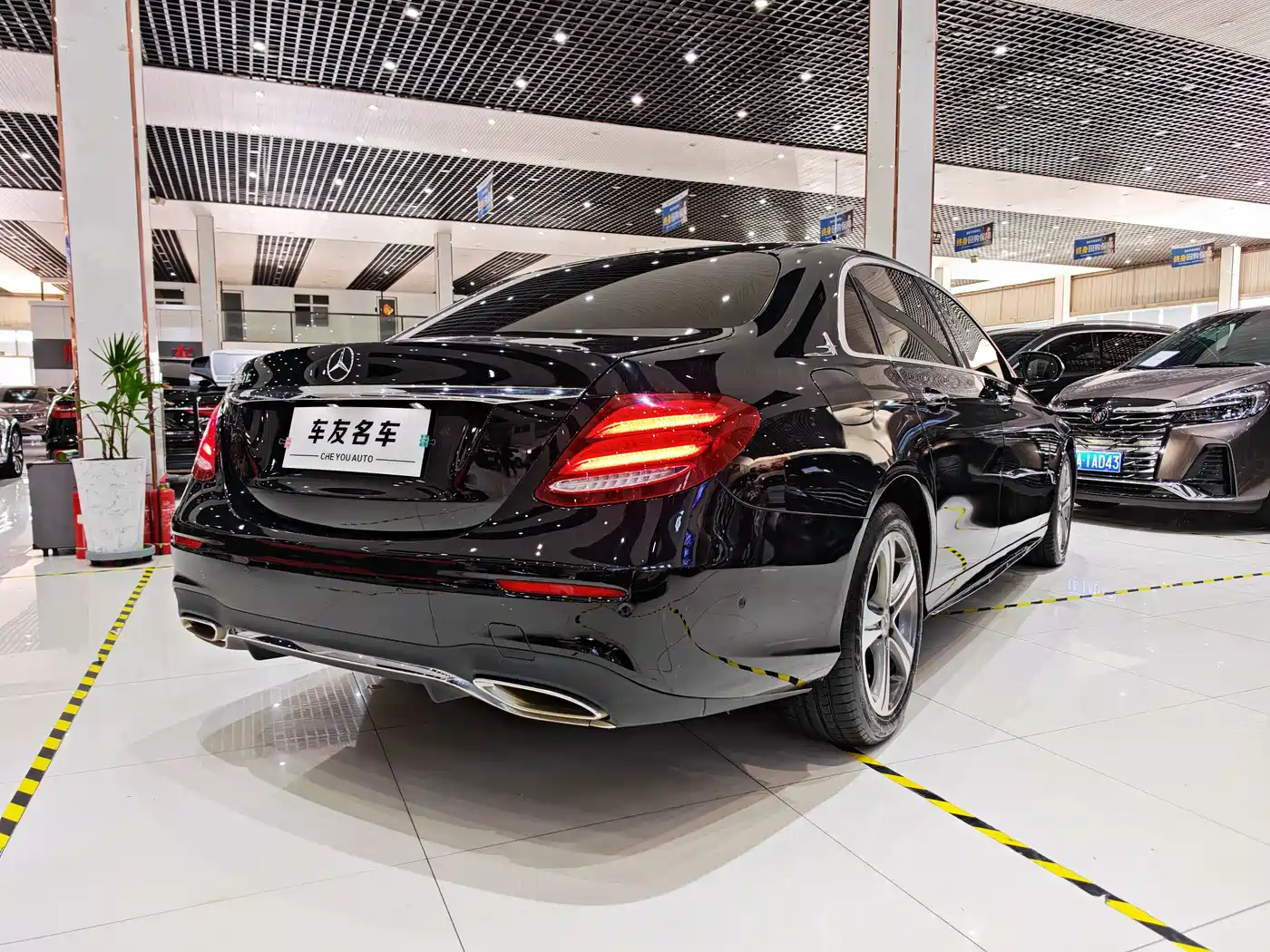 Mercedes-Benz E-Class 2018 Facelift E 200 L Sport фото 16