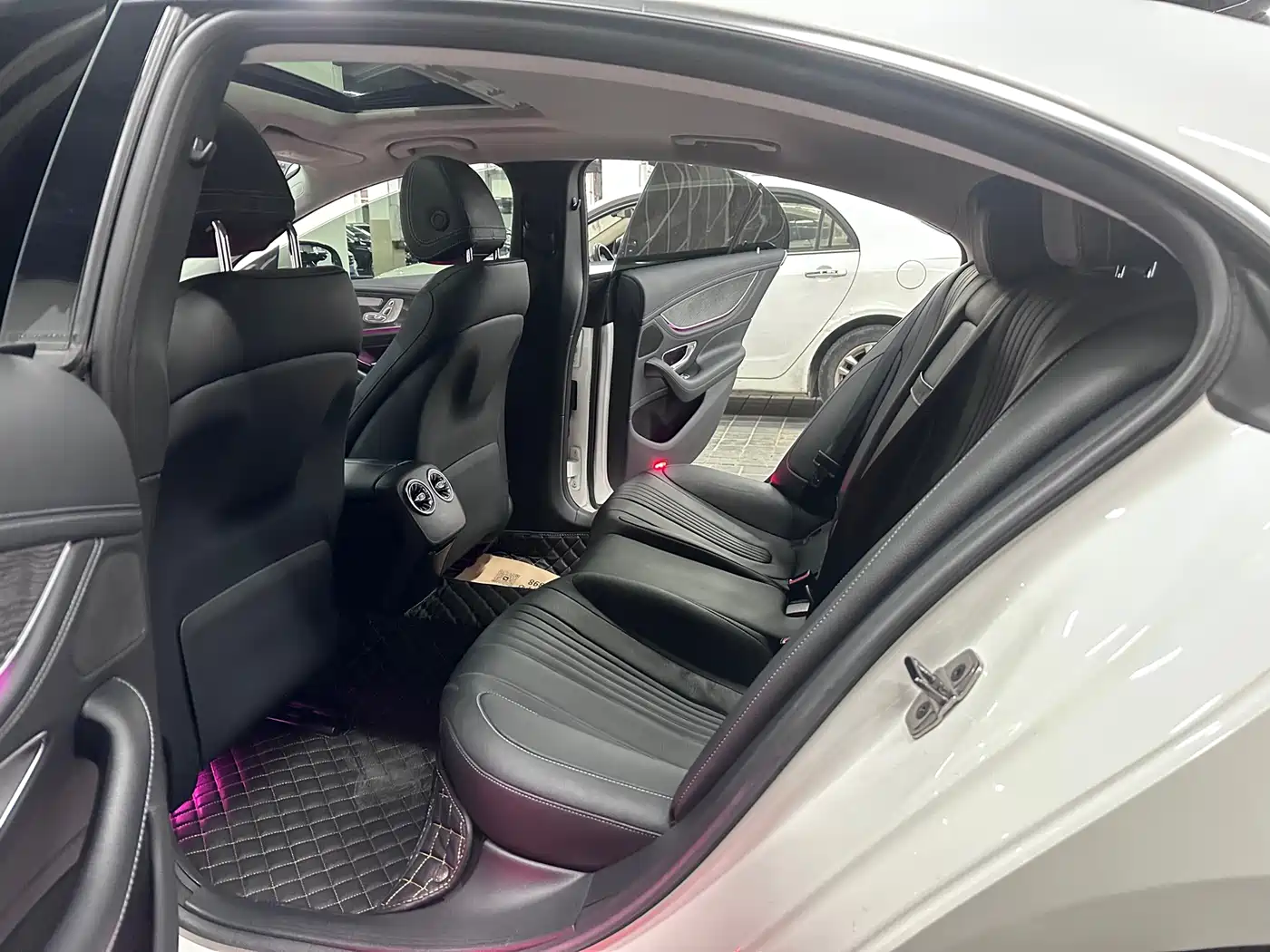 MERCEDES-BENZ CLS
