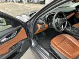 Фото 9 - Alfa Romeo Giulia