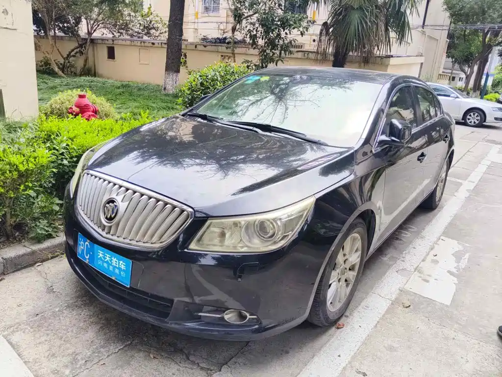 Buick LaCrosse 2010 2009 Model 2.4L Premium Edition