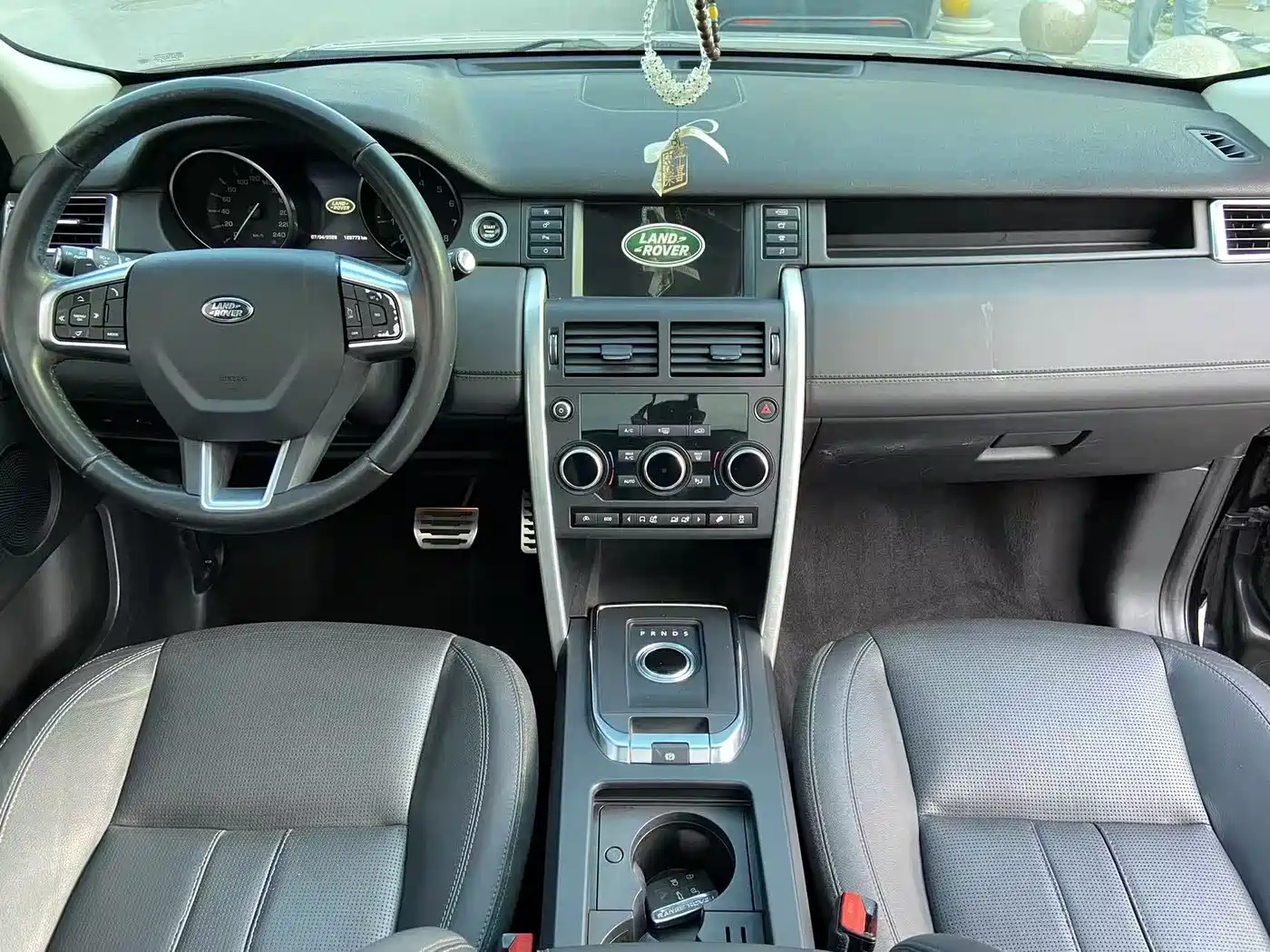 Land Rover Discovery Sport 2016 2.0T SE фото 12