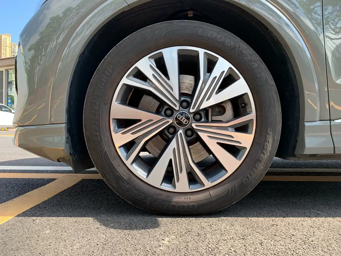 Audi Q4 e-tron 2024 2024 40 e-tron Pioneer Edition