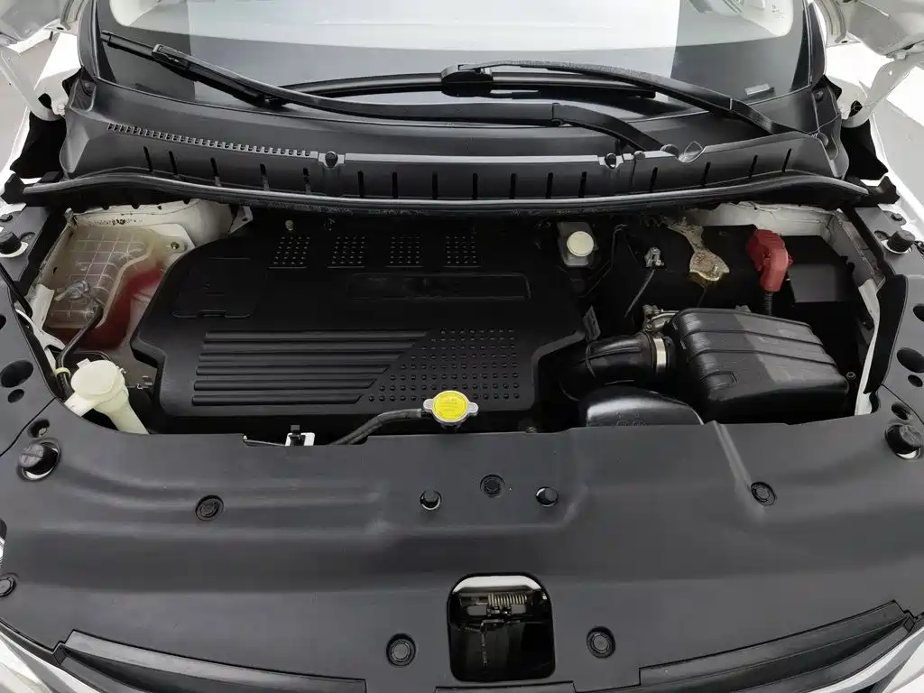 Dongfeng Fengxing Joyear XV 2016 2016 1.6L CVT Comfort