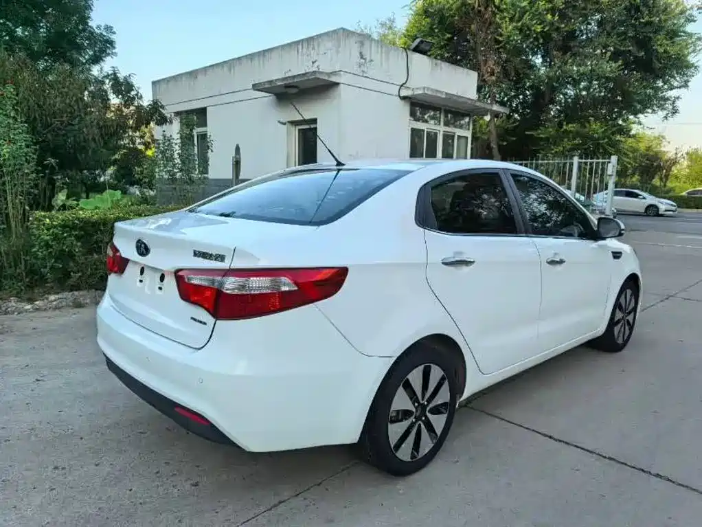 Kia K2 2013 2012 Sedan 1.6L AT Premium Commemorative Edition