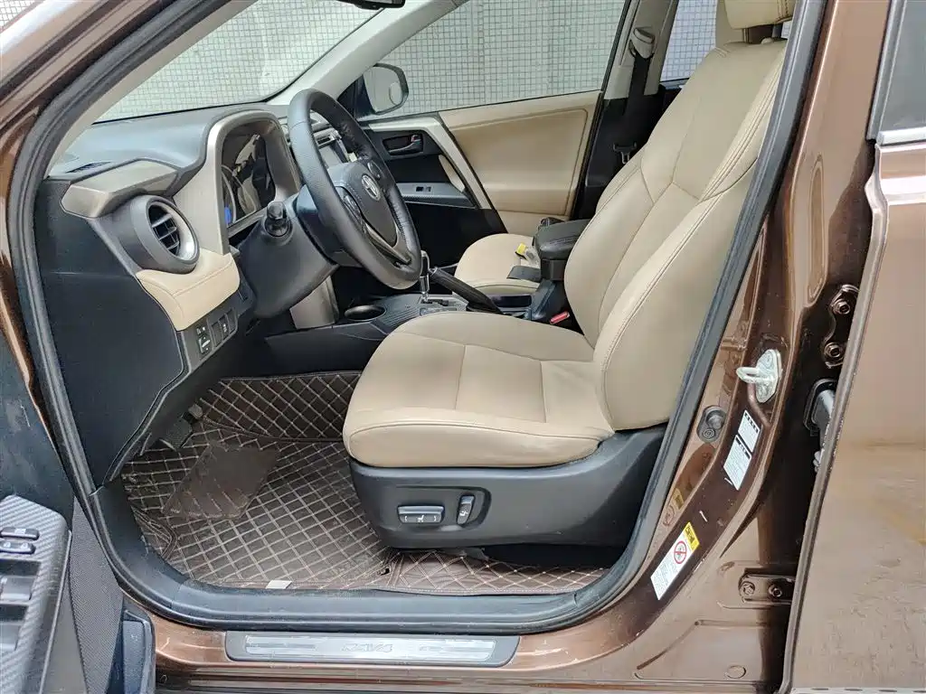 Toyota RAV4 Rongfang 2013 2.5L Auto 4WD Elite фото 7