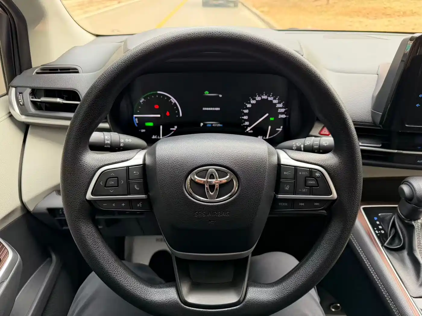 Toyota Sienna 2021 2.5L Hybrid Comfort Edition фото 8