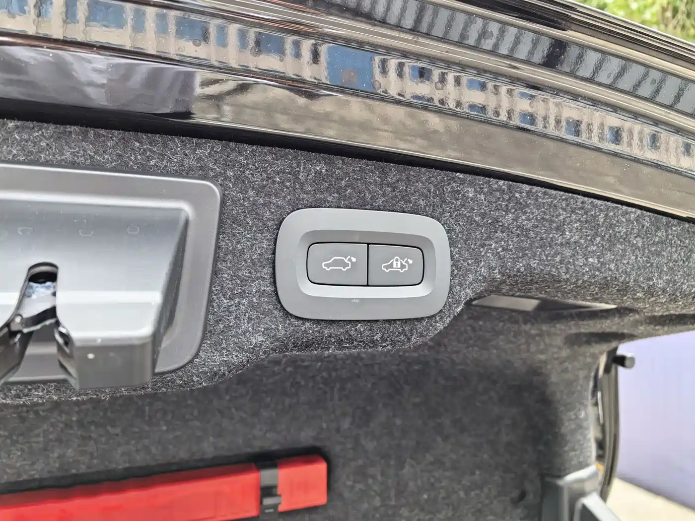 VOLVO S90 PLUG IN HYBRID