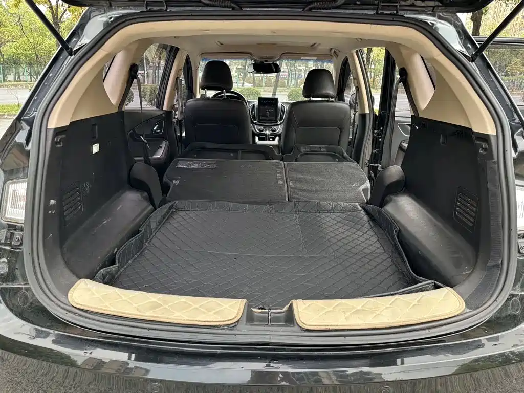 Baojun 560 2017 2016 1.8L Manual Luxury