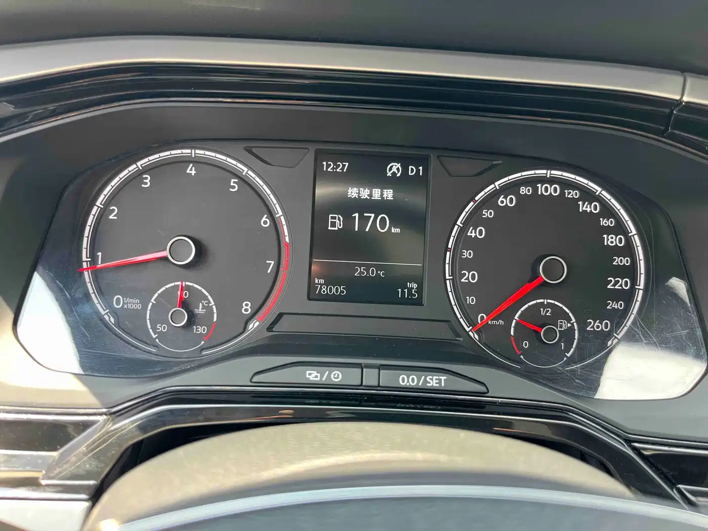 Volkswagen Polo 2019 Plus 1.5L Automatic Colorful Tech Edition фото 26