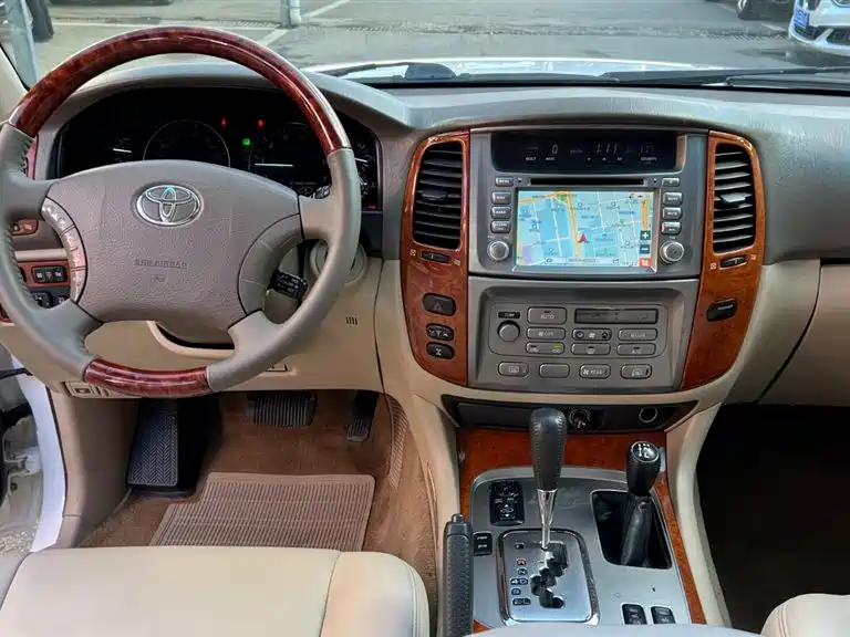 Toyota Land Cruiser (Import) фото 7