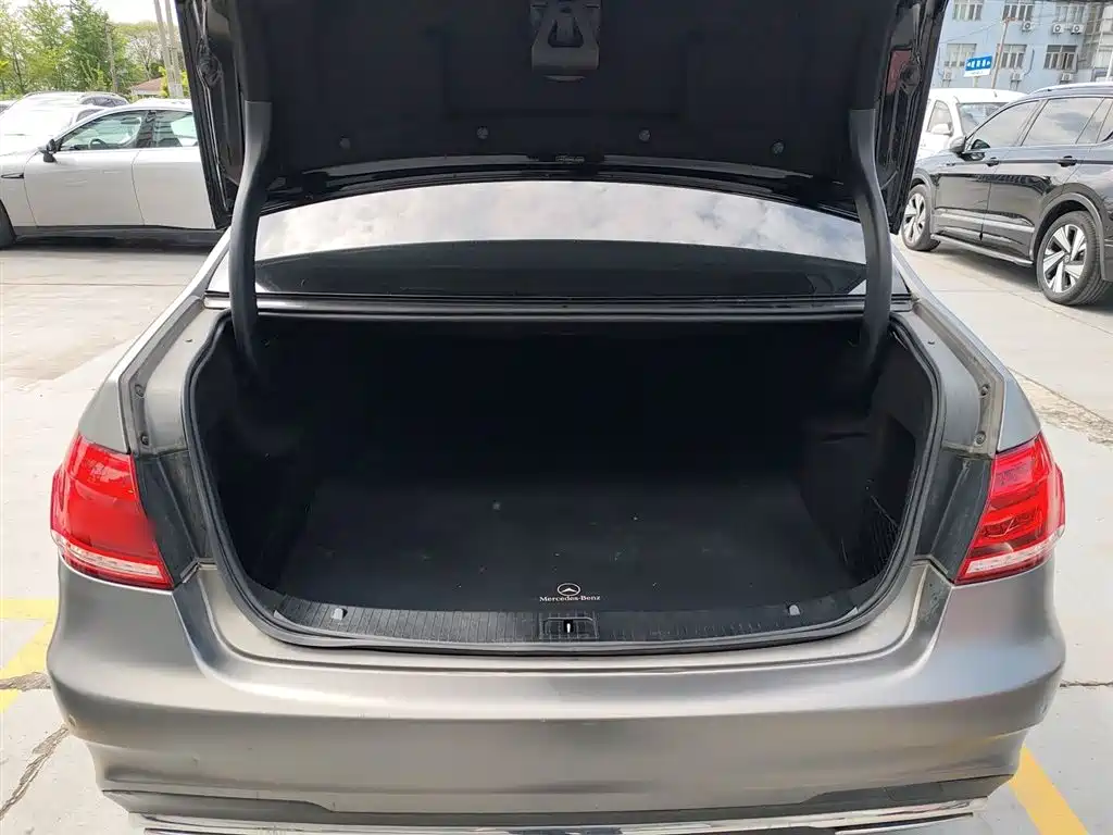 Mercedes-Benz E-Class 2015 Facelift E 260 L Sport фото 19
